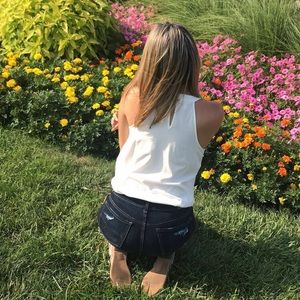 Meet your Posher, Bella